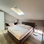 Della Accademia Apartamento
