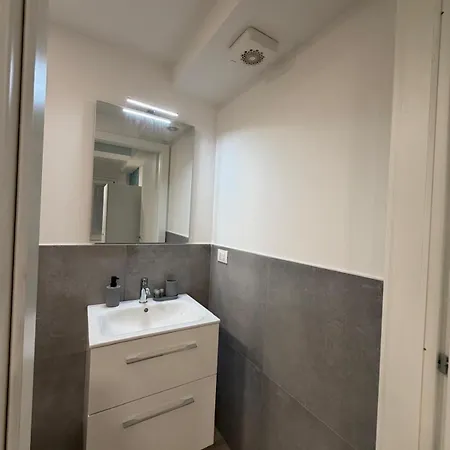 Della Accademia Apartment *