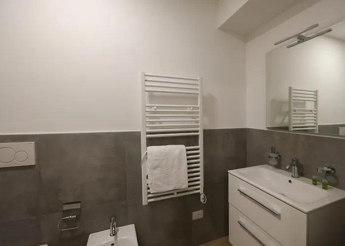 Della Accademia 摩德纳