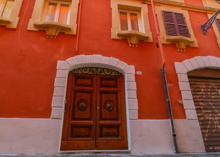 Della Accademia 摩德纳