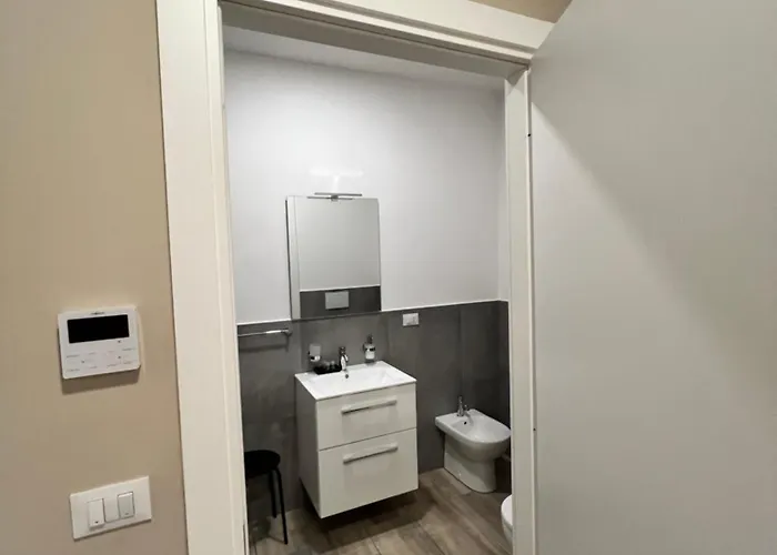 Della Accademia * 摩德纳