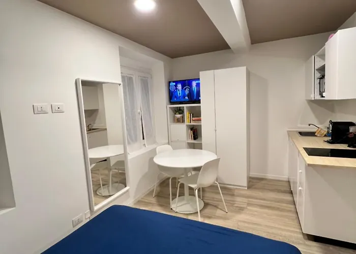 Della Accademia 摩德纳