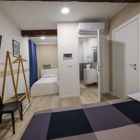 Della Accademia アパート *