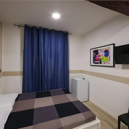 Della Accademia Модена